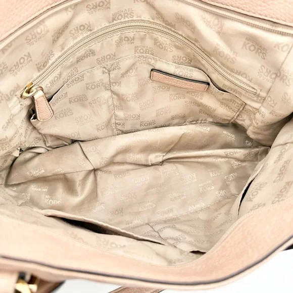 MICHAEL MICHAEL KORS Leather Shoulder Bag, EUC - Picture 9 of 11